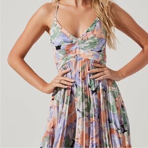 ASTR Blythe Floral Plisse Midi Dress